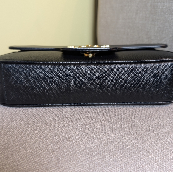 🚨 SOLD 🚨 Off Parada saffiano EUC - Picture 13 of 13